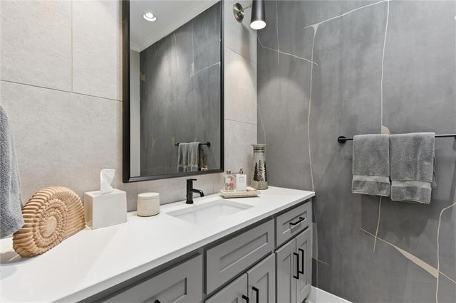 9330 Rosewood Drive, Prairie Village, KS 66207