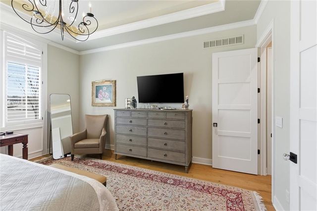 9330 Rosewood Drive, Prairie Village, KS 66207