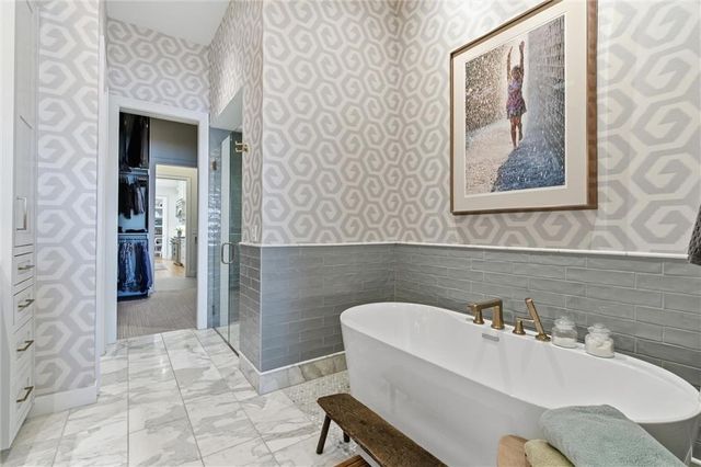 9330 Rosewood Drive, Prairie Village, KS 66207