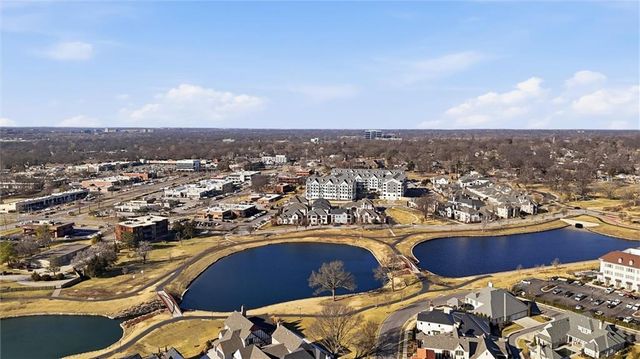 9330 Rosewood Drive, Prairie Village, KS 66207