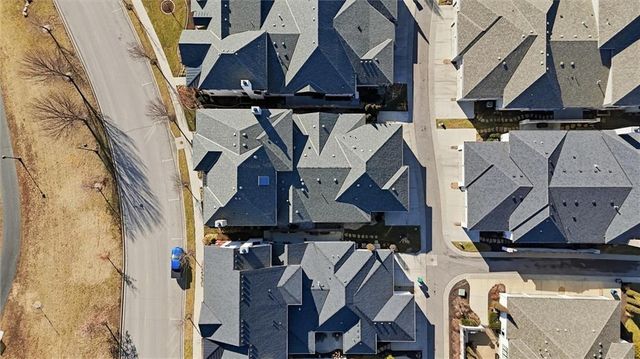 9330 Rosewood Drive, Prairie Village, KS 66207