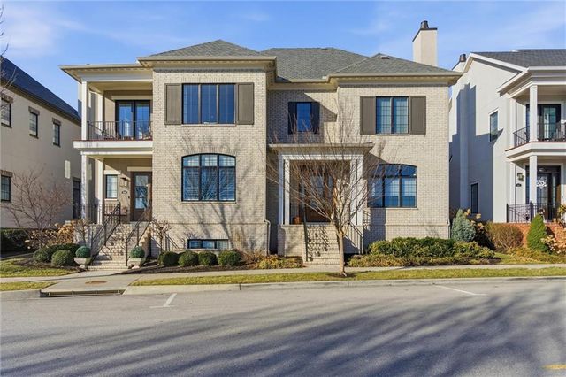 9330 Rosewood Drive, Prairie Village, KS 66207