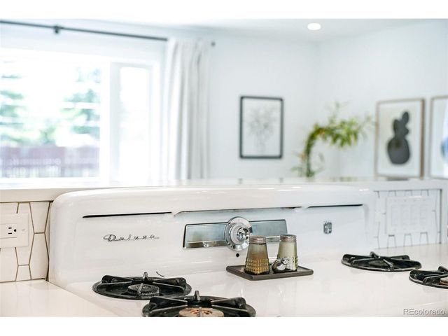 995 Salvia St, Golden, CO 80401