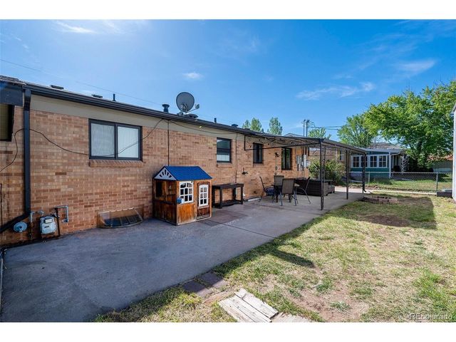 995 Salvia St, Golden, CO 80401