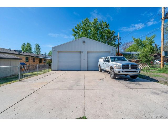 995 Salvia St, Golden, CO 80401