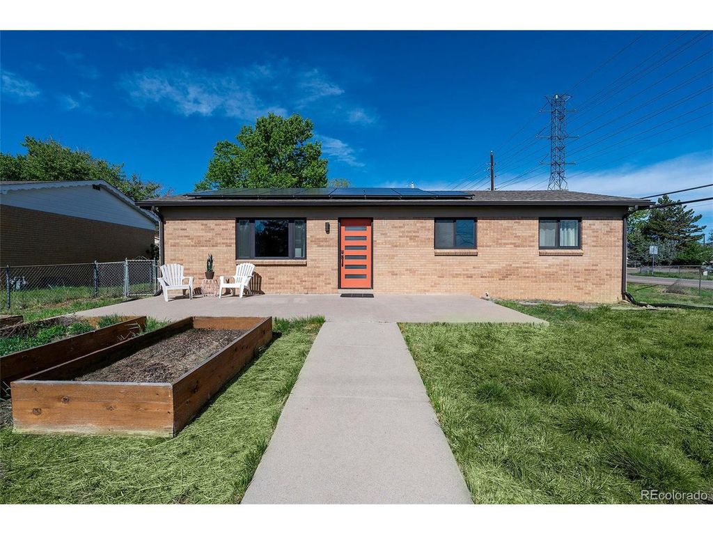 995 Salvia St, Golden, CO 80401