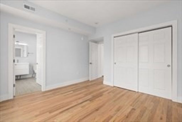 29 Rosemary St 2, Boston, MA 02130