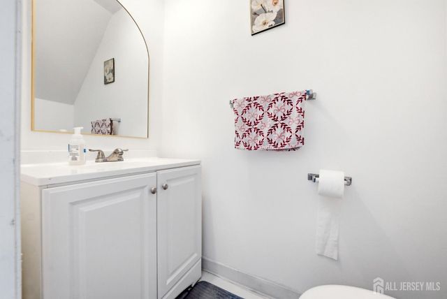 7402 Hana Road, Edison, NJ 08902