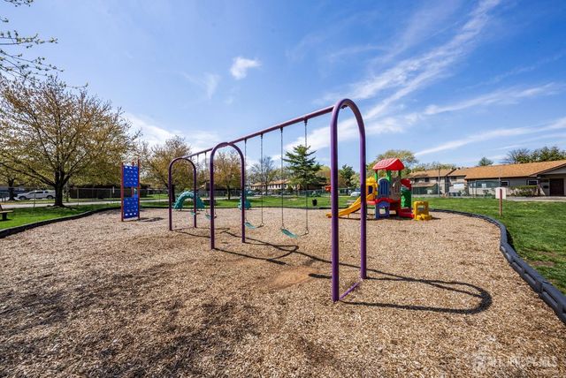 7402 Hana Road, Edison, NJ 08902