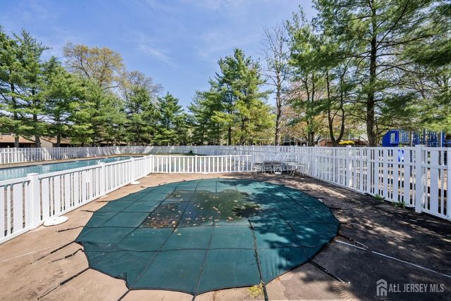 7402 Hana Road, Edison, NJ 08902