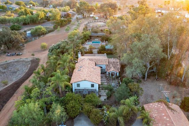 20276 Rancho Villa Road, Ramona, CA 92065