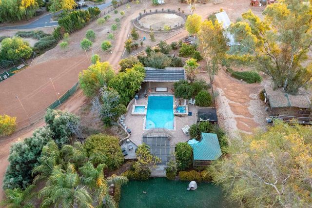 20276 Rancho Villa Road, Ramona, CA 92065