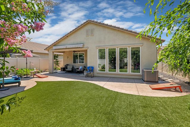 1577 River Birch St, Manteca, CA 95336