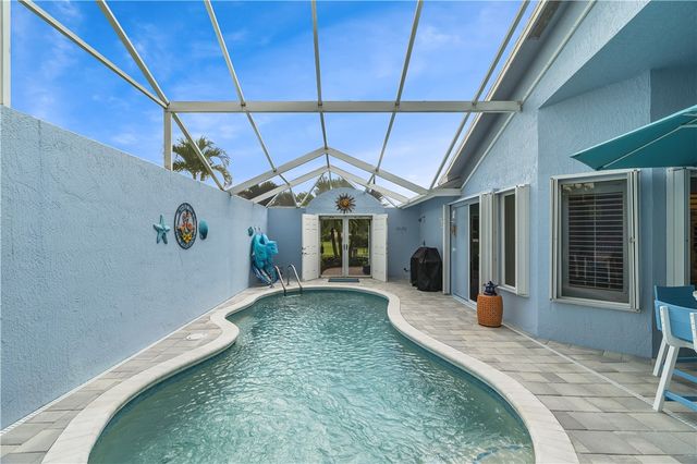 223 River Walk 12, Hutchinson Island, FL 34949