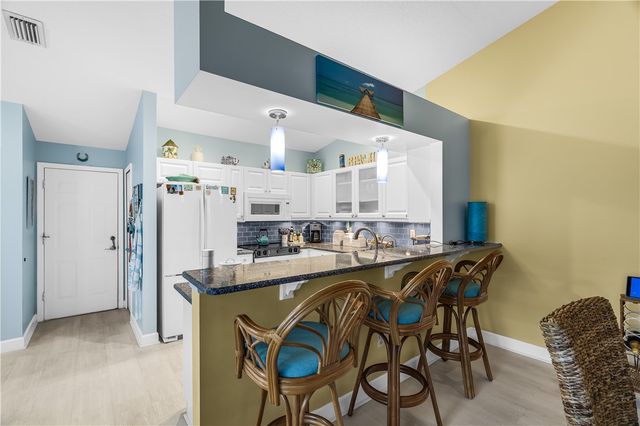 223 River Walk 12, Hutchinson Island, FL 34949