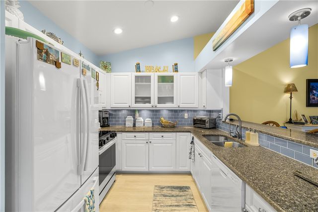 223 River Walk 12, Hutchinson Island, FL 34949