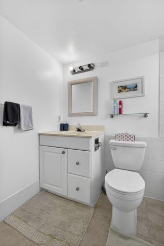 319 Windsor N, West Palm Beach, FL 33417