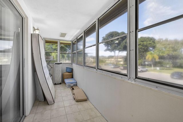 319 Windsor N, West Palm Beach, FL 33417