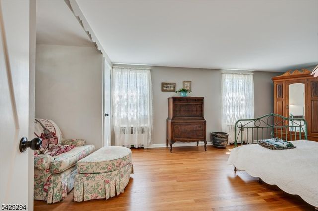 78 Rose St, Metuchen Boro, NJ 08840