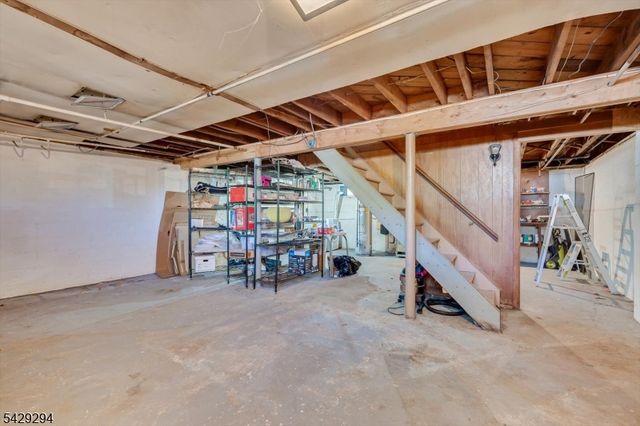 78 Rose St, Metuchen Boro, NJ 08840