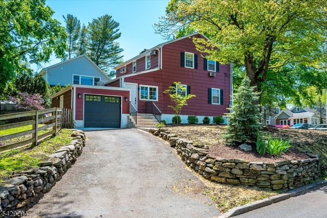 78 Rose St, Metuchen Boro, NJ 08840