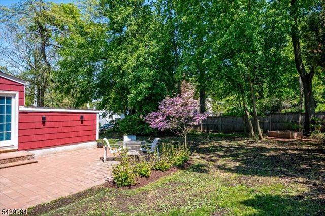 78 Rose St, Metuchen Boro, NJ 08840