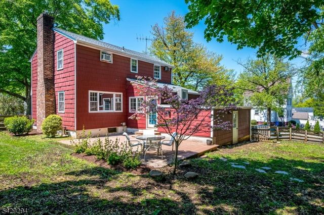 78 Rose St, Metuchen Boro, NJ 08840