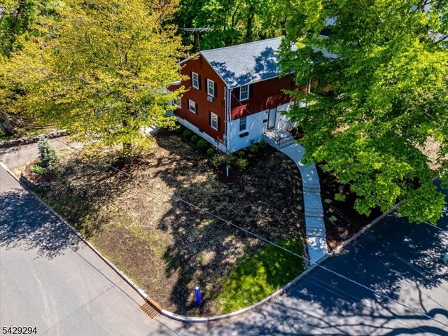78 Rose St, Metuchen Boro, NJ 08840