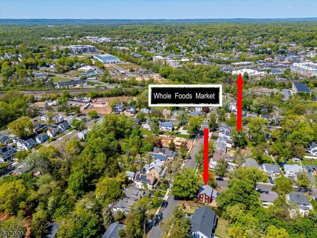 78 Rose St, Metuchen Boro, NJ 08840