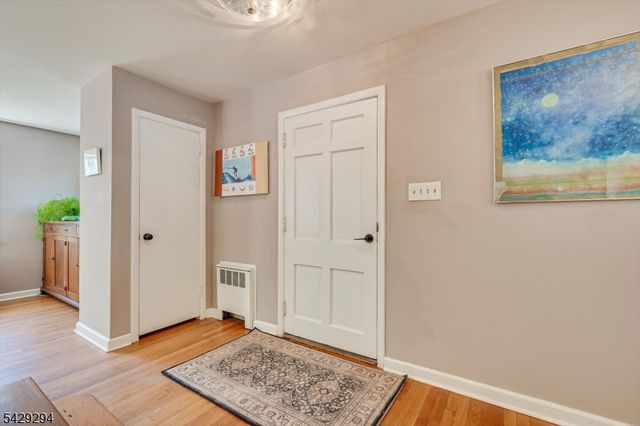78 Rose St, Metuchen Boro, NJ 08840