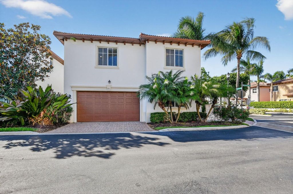 Image 2 of property listing at 591 NW Library Commons Way, Boca Raton, FL 33432