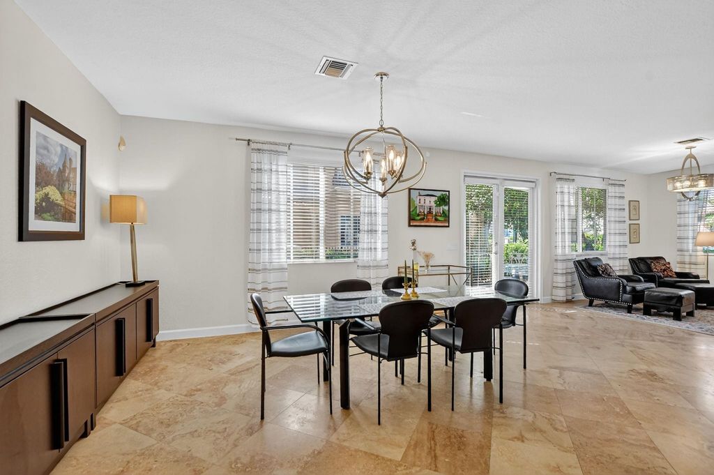 Image 27 of property listing at 591 NW Library Commons Way, Boca Raton, FL 33432