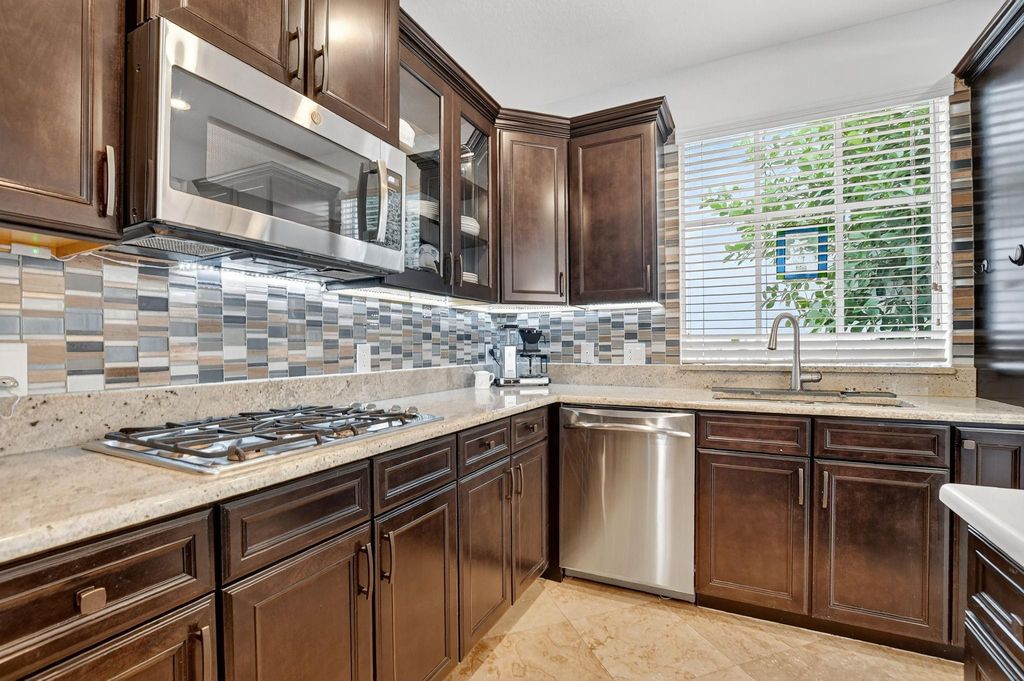 Image 33 of property listing at 591 NW Library Commons Way, Boca Raton, FL 33432