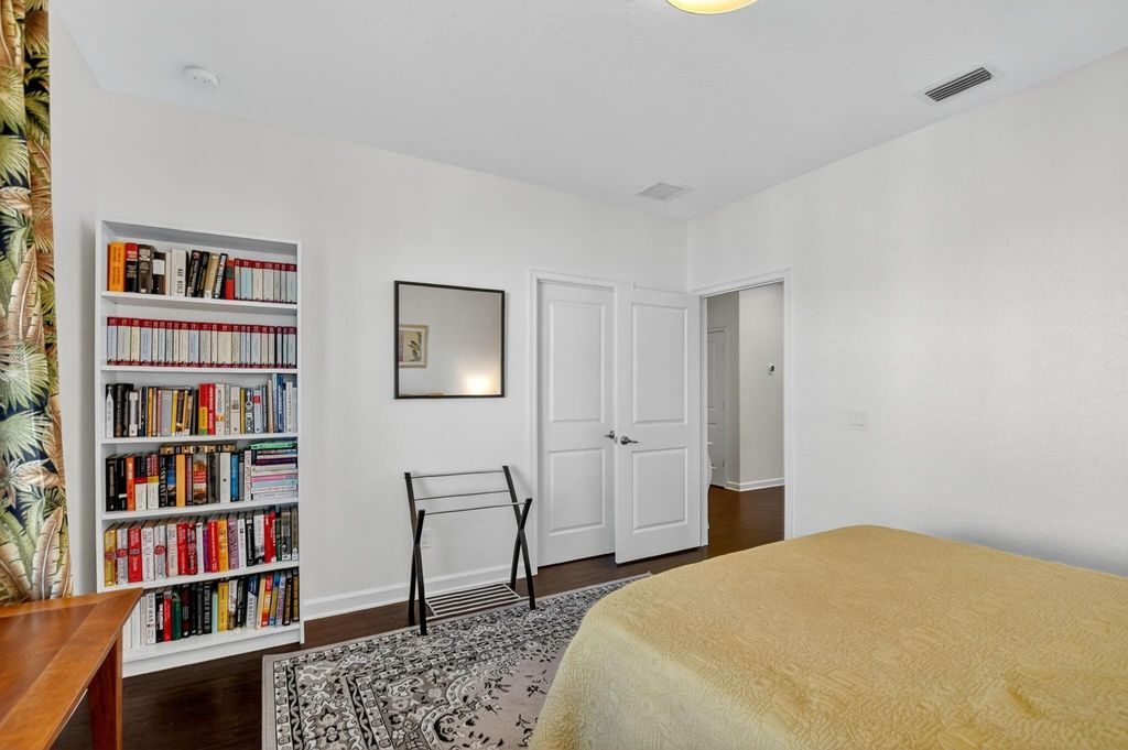 Image 56 of property listing at 591 NW Library Commons Way, Boca Raton, FL 33432