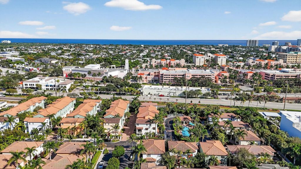 Image 64 of property listing at 591 NW Library Commons Way, Boca Raton, FL 33432