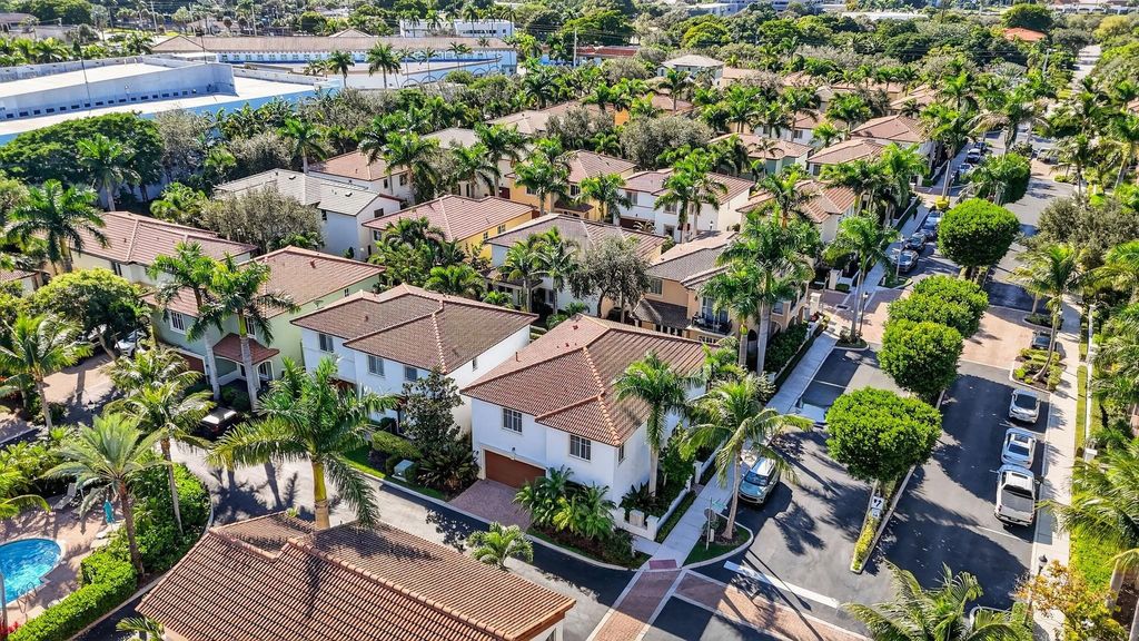 Image 73 of property listing at 591 NW Library Commons Way, Boca Raton, FL 33432