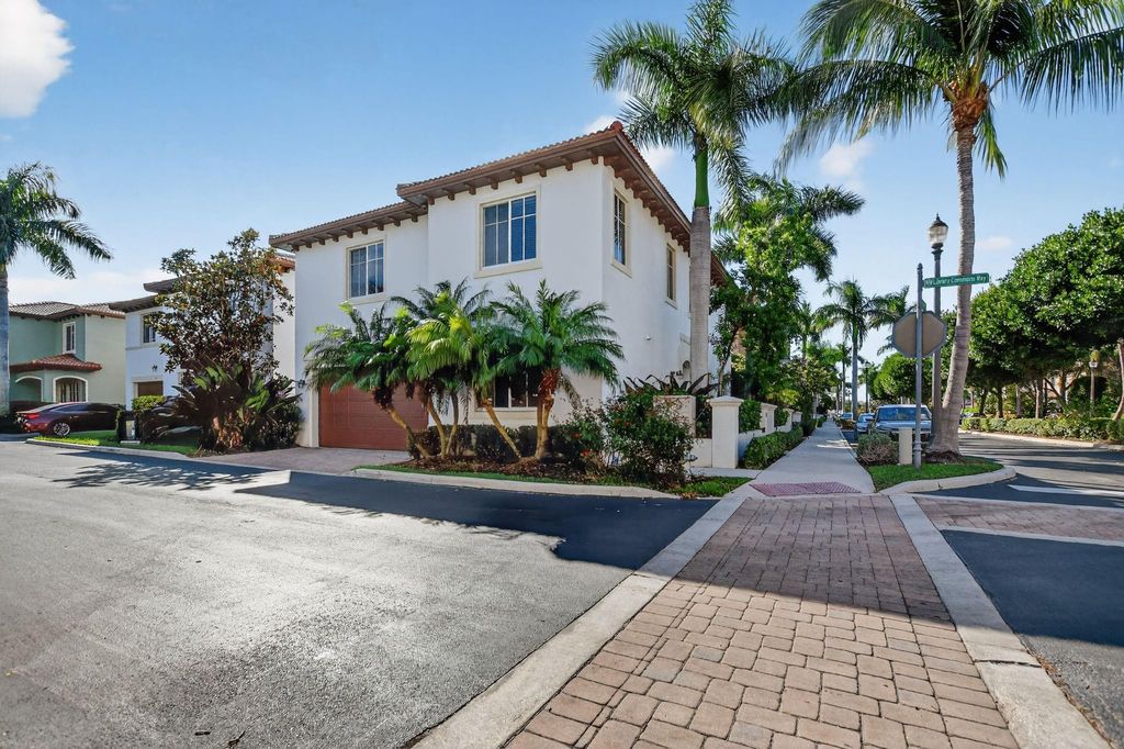 Image 9 of property listing at 591 NW Library Commons Way, Boca Raton, FL 33432