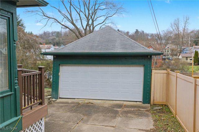 608 Seventh Street, Marietta, OH 45750