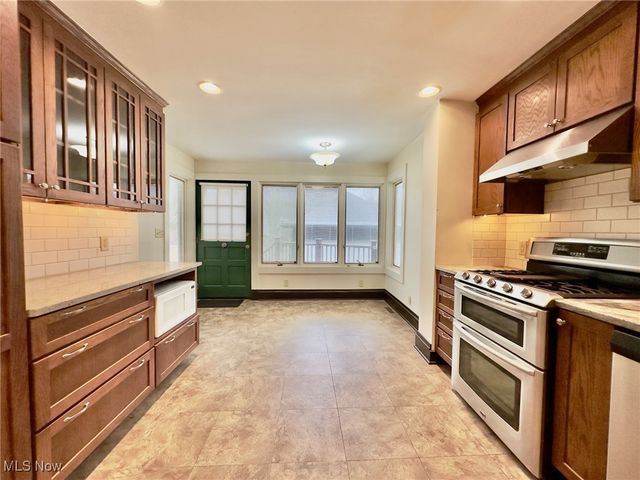 608 Seventh Street, Marietta, OH 45750