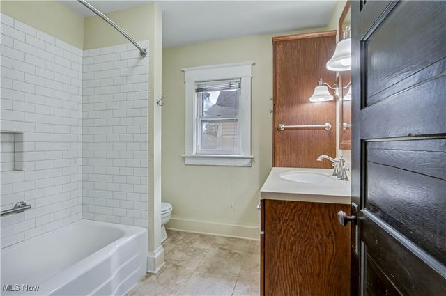 608 Seventh Street, Marietta, OH 45750