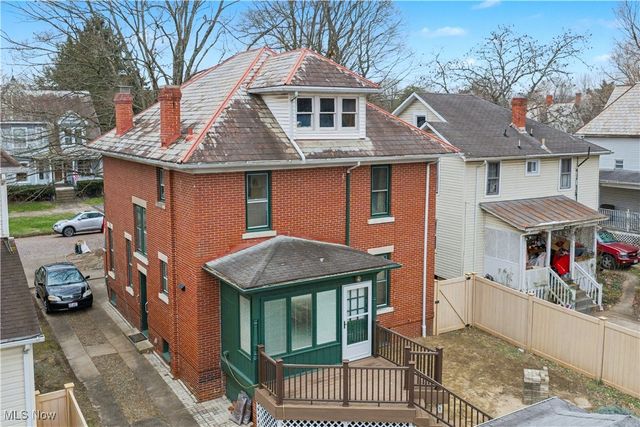 608 Seventh Street, Marietta, OH 45750