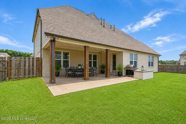 7448 Live Oak Manor Cove, Olive Branch, MS 38654