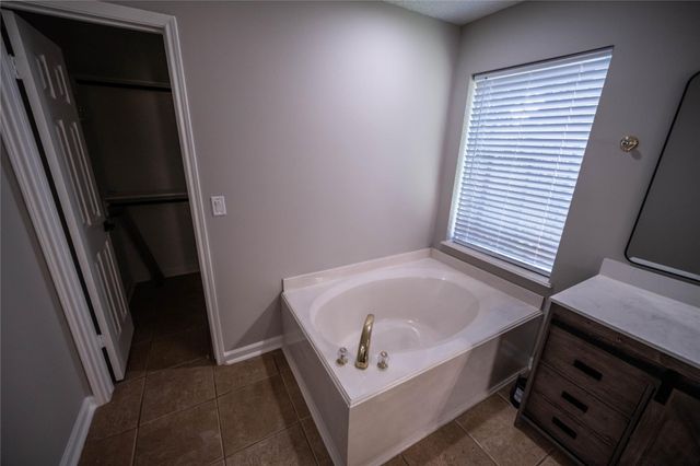 4118 Windjammer Court, Seabrook, TX 77586
