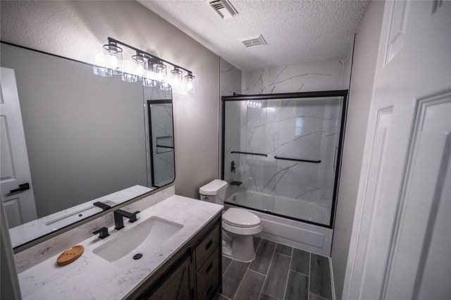 4118 Windjammer Court, Seabrook, TX 77586