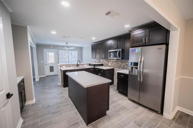4118 Windjammer Court, Seabrook, TX 77586
