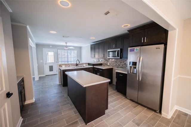 4118 Windjammer Court, Seabrook, TX 77586