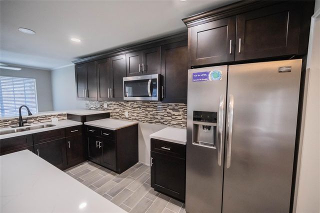 4118 Windjammer Court, Seabrook, TX 77586