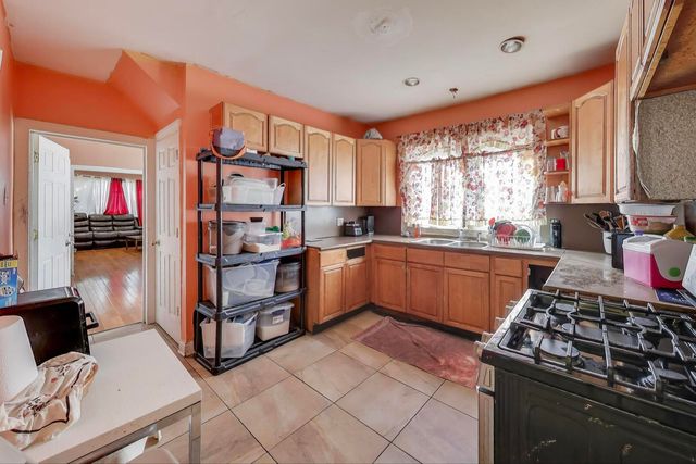 8822 S Ada Street, Chicago, IL 60620