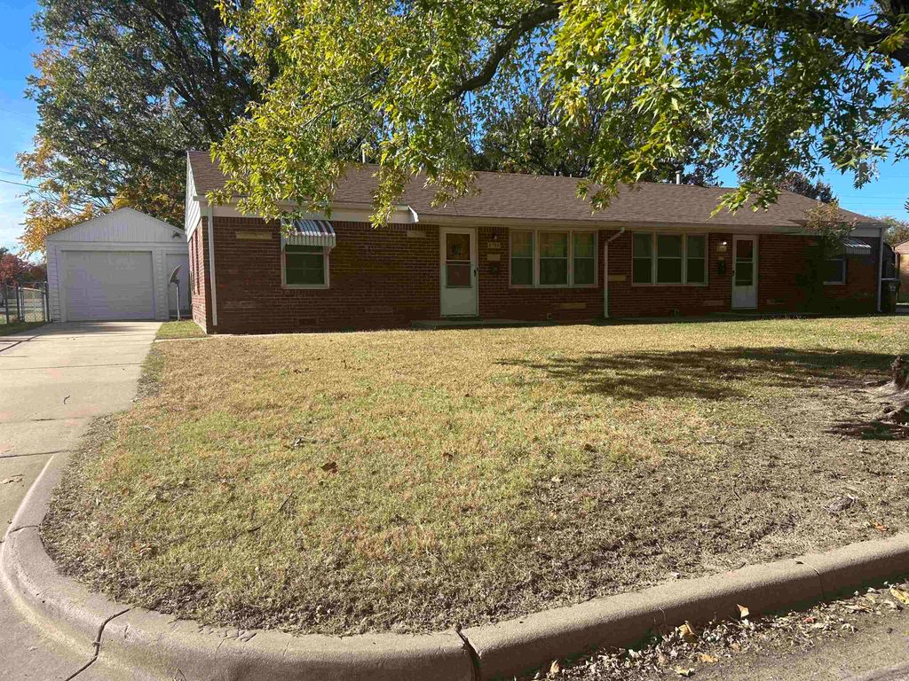 2751-2753 S Lulu Ave, Wichita, KS 67216