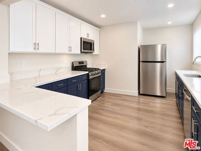 750 S New Hampshire Avenue, Los Angeles, CA 90005
